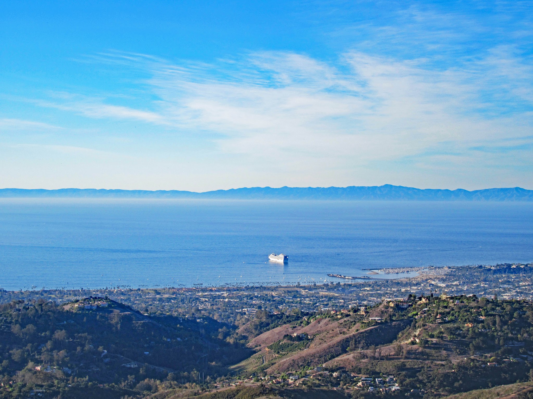 Santa Barbara and Pacific Ocean cycling on E Camino Cielo 