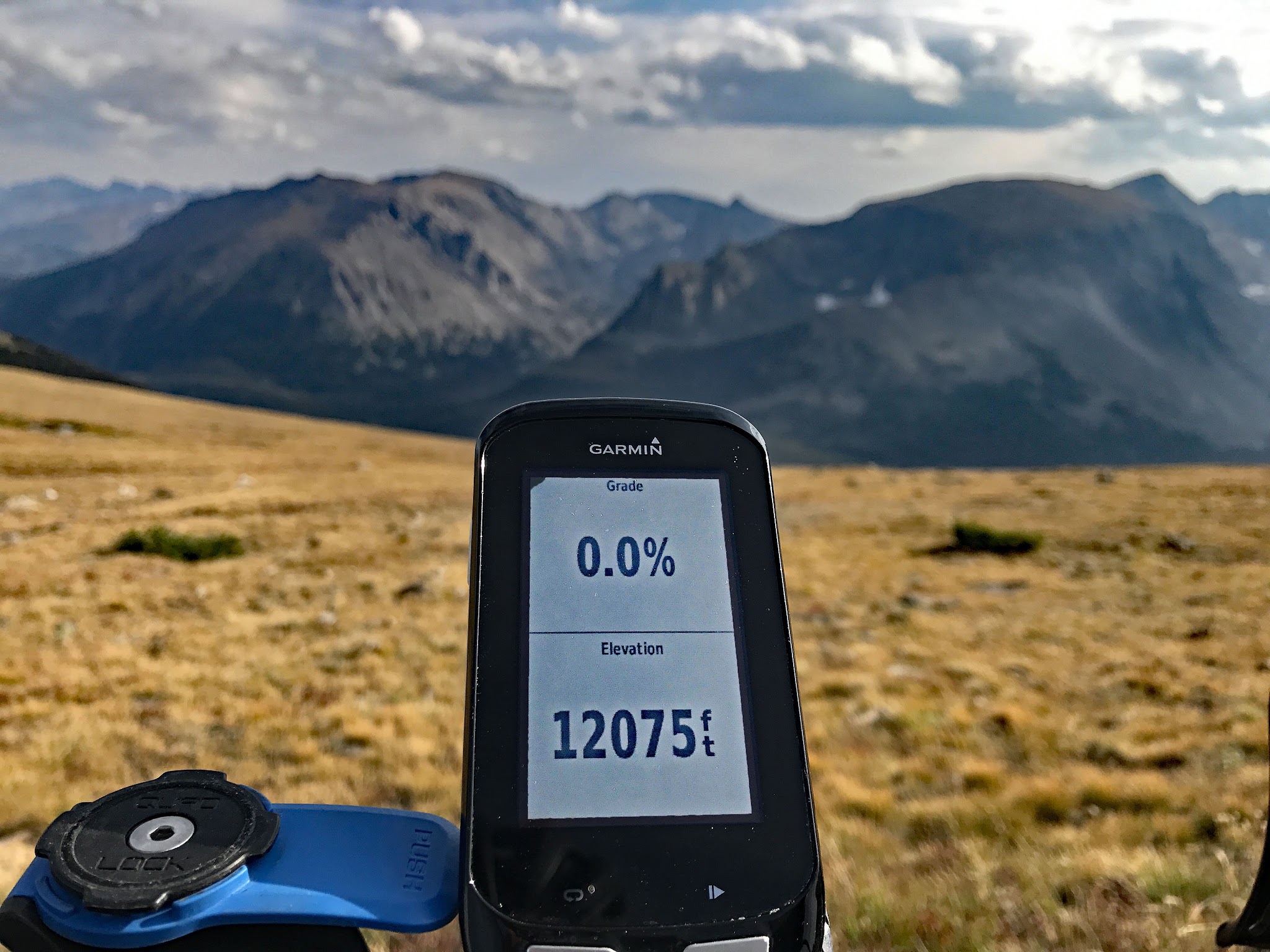Top of climb Garmin 1000 elevation at top of Trail Ridge bike climb