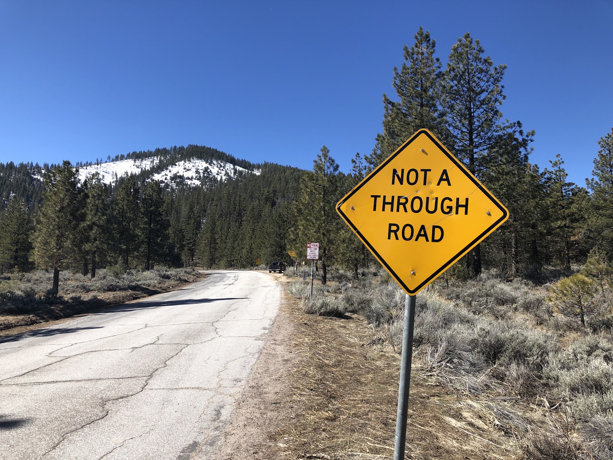 Cycling Mt. Pinos - not a through road sign