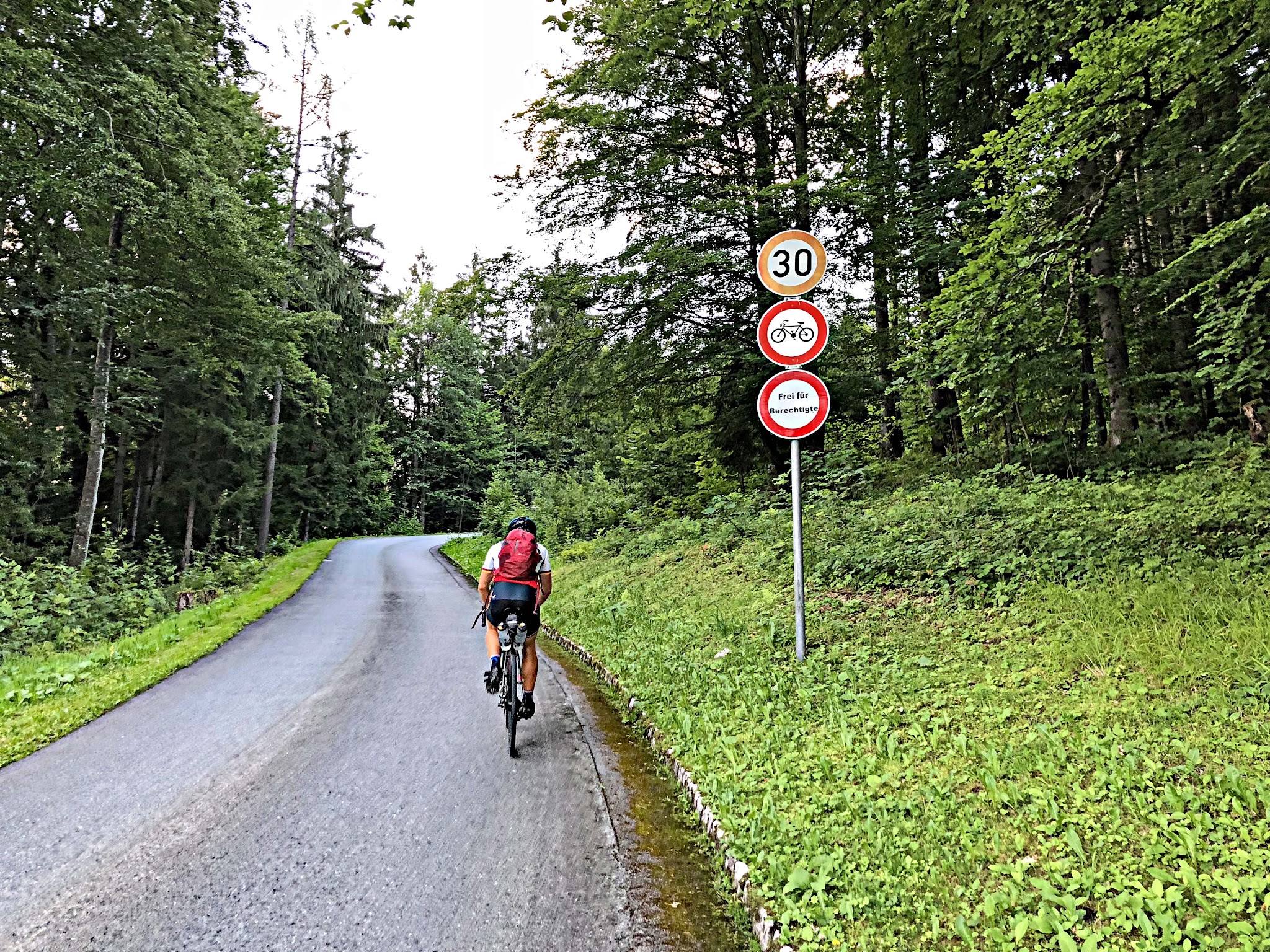 biking Kehlsteinhaus - Eagles Nest - no bicycling sign