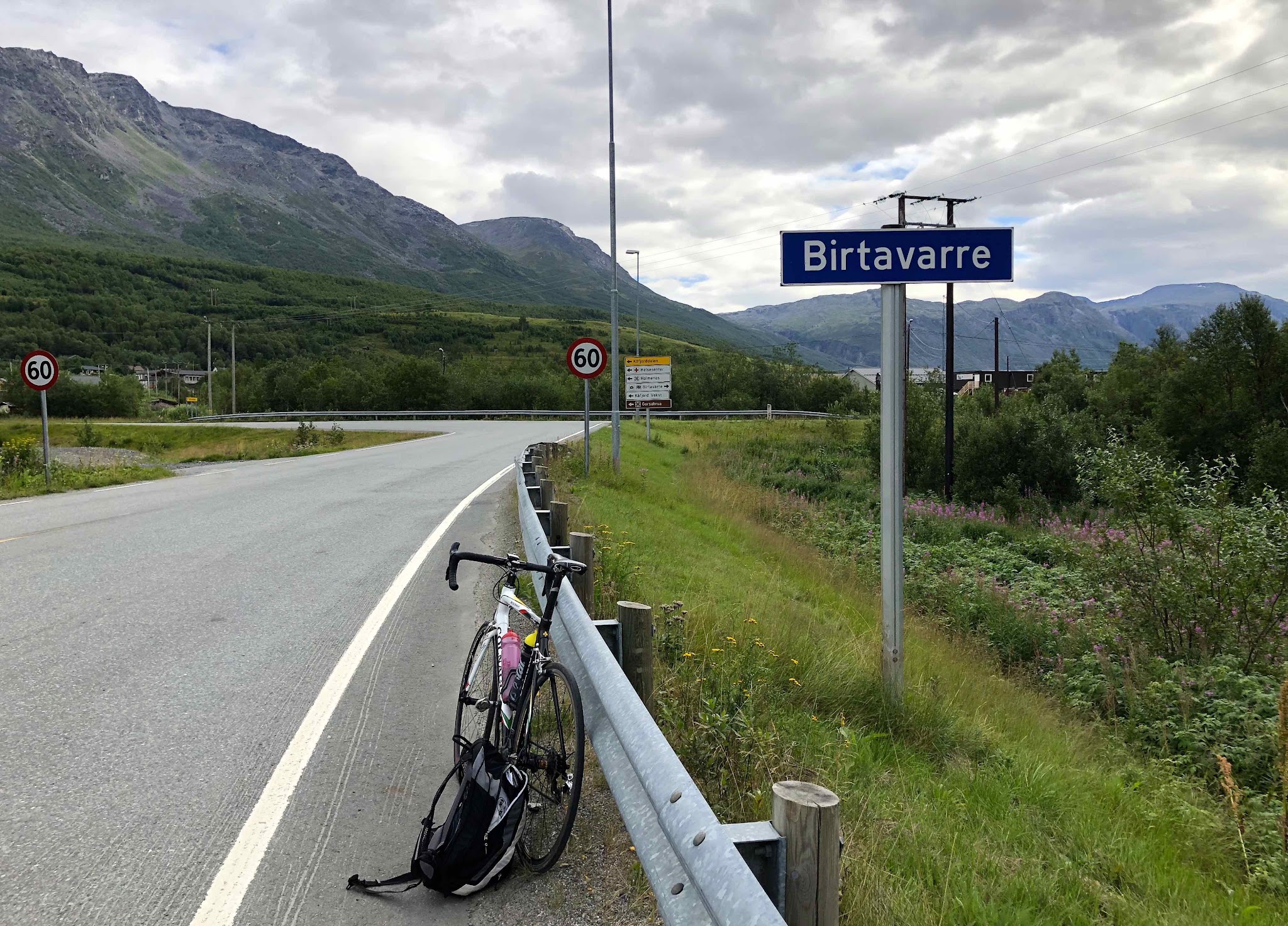 Guolasjavri Cycling Guolasjavri - bike on roadway with road sign