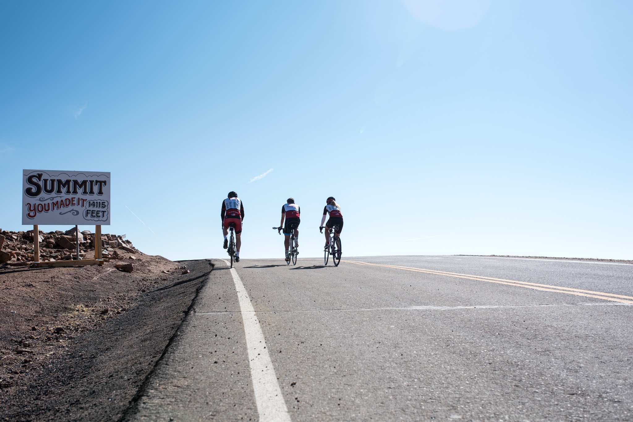 Cycling Top US Bike Climbs - Pikes Peak video - hairpins, switchbacks