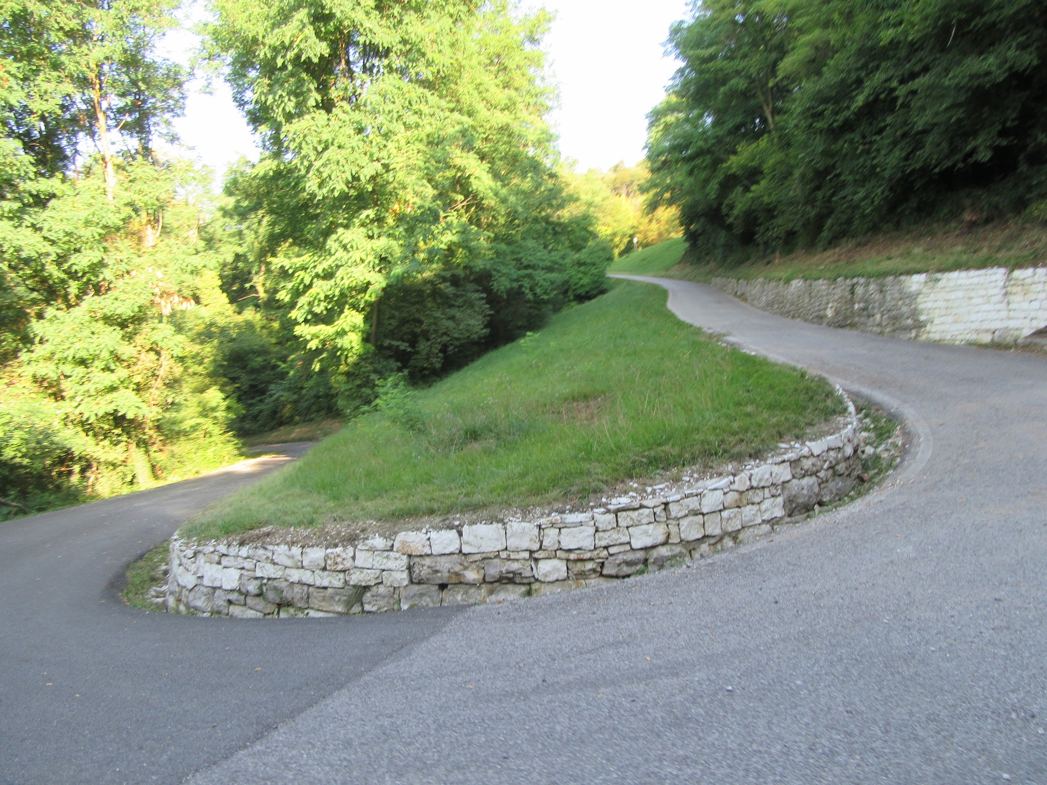 Climbing Monte Grappa - Cavaso del Tomba - hairpin and roadway