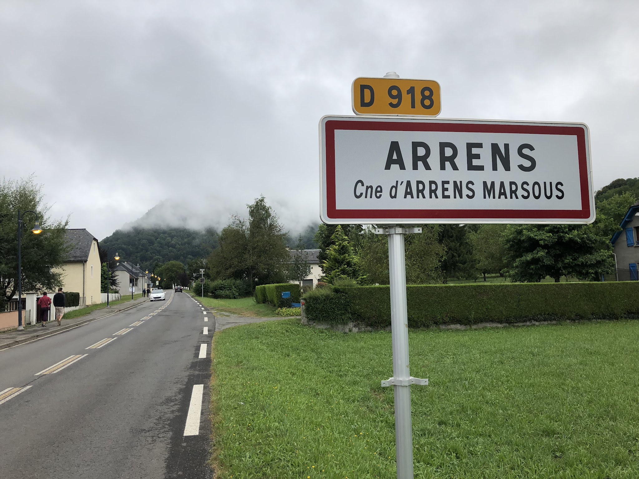 Climb Col du Soulor from Arrens by bike - sign leaving Arrens