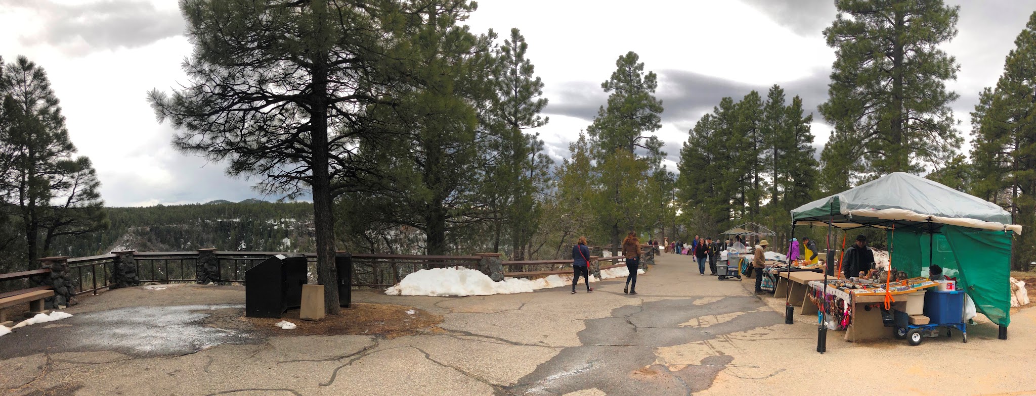 Cycling Sedona and Hwy 89A - Oak Creek Viewpoint - native american crafts and jewelry