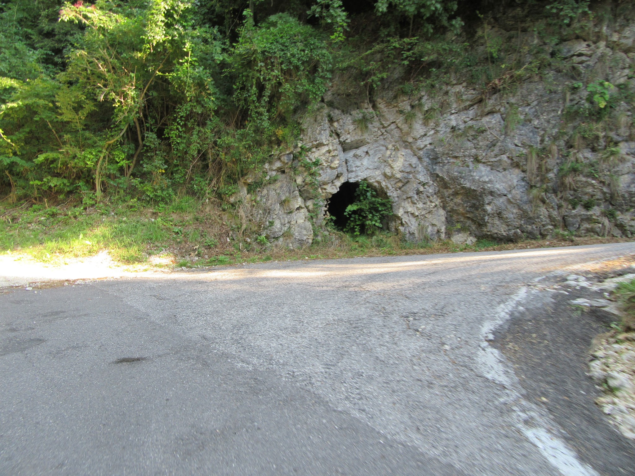 Biking Monte Grappa - Cavaso del Tomba - WW I tunnel