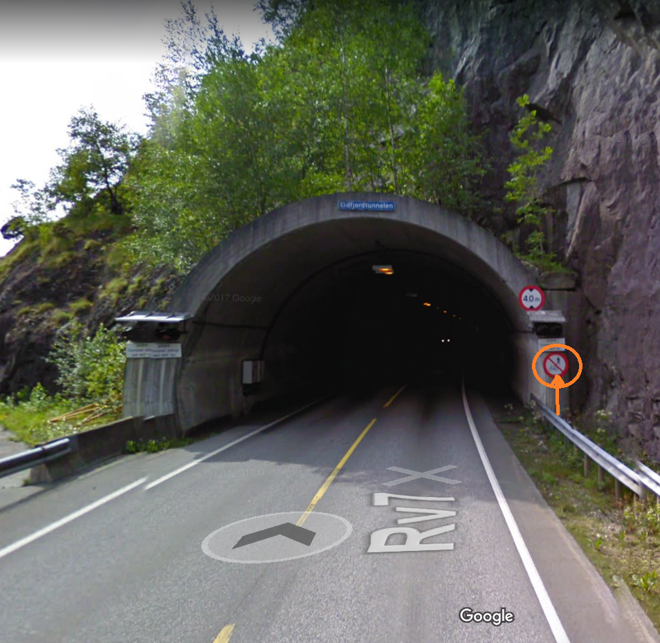 File:The road up from Lysebotn.jpg - Wikimedia Commons