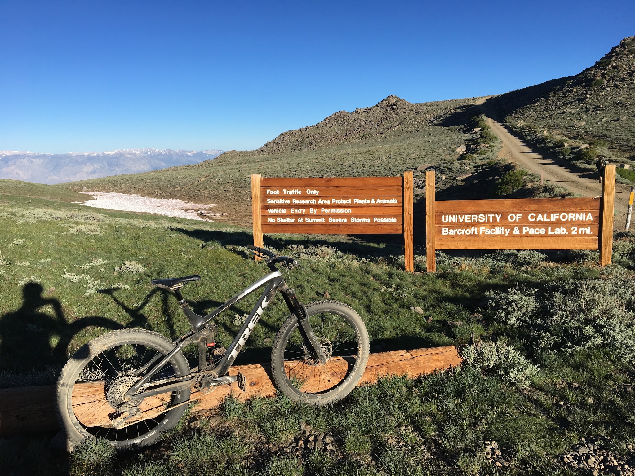White Mountain Peak from Big Pine, California - Bikes parked on roadside in front of Bancroft Field Station