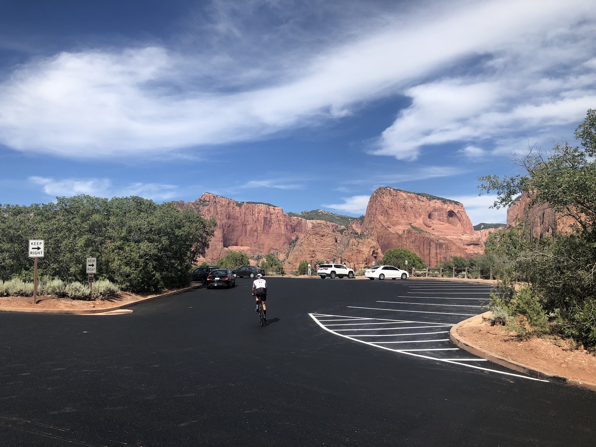 Bicycle ride Kolob Canyon Road - cyclist riding to finish