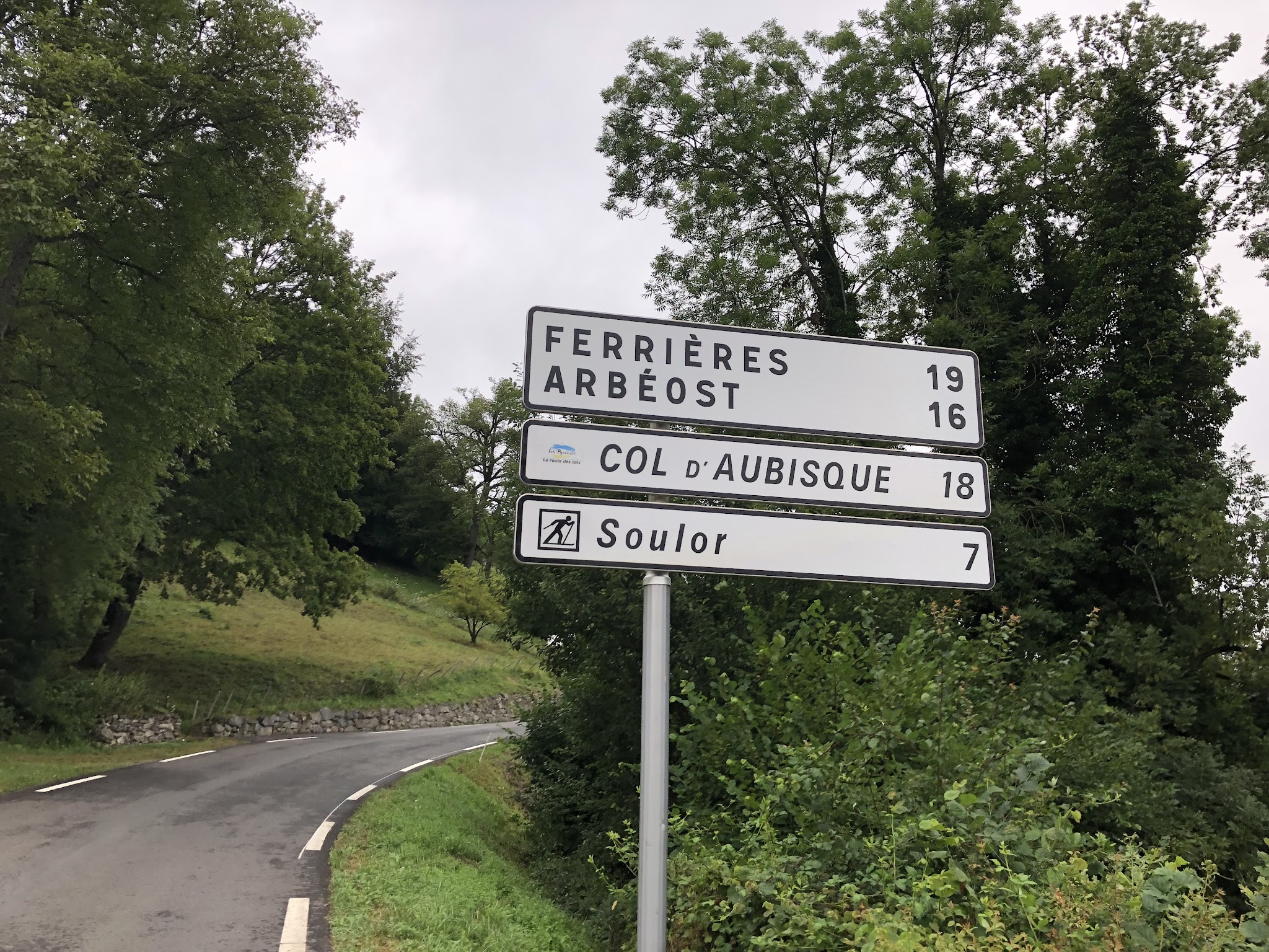 Bicycle ride up Col du Soulor from Arrens - road sign for Col du Soulor and Col d'Aubisque.