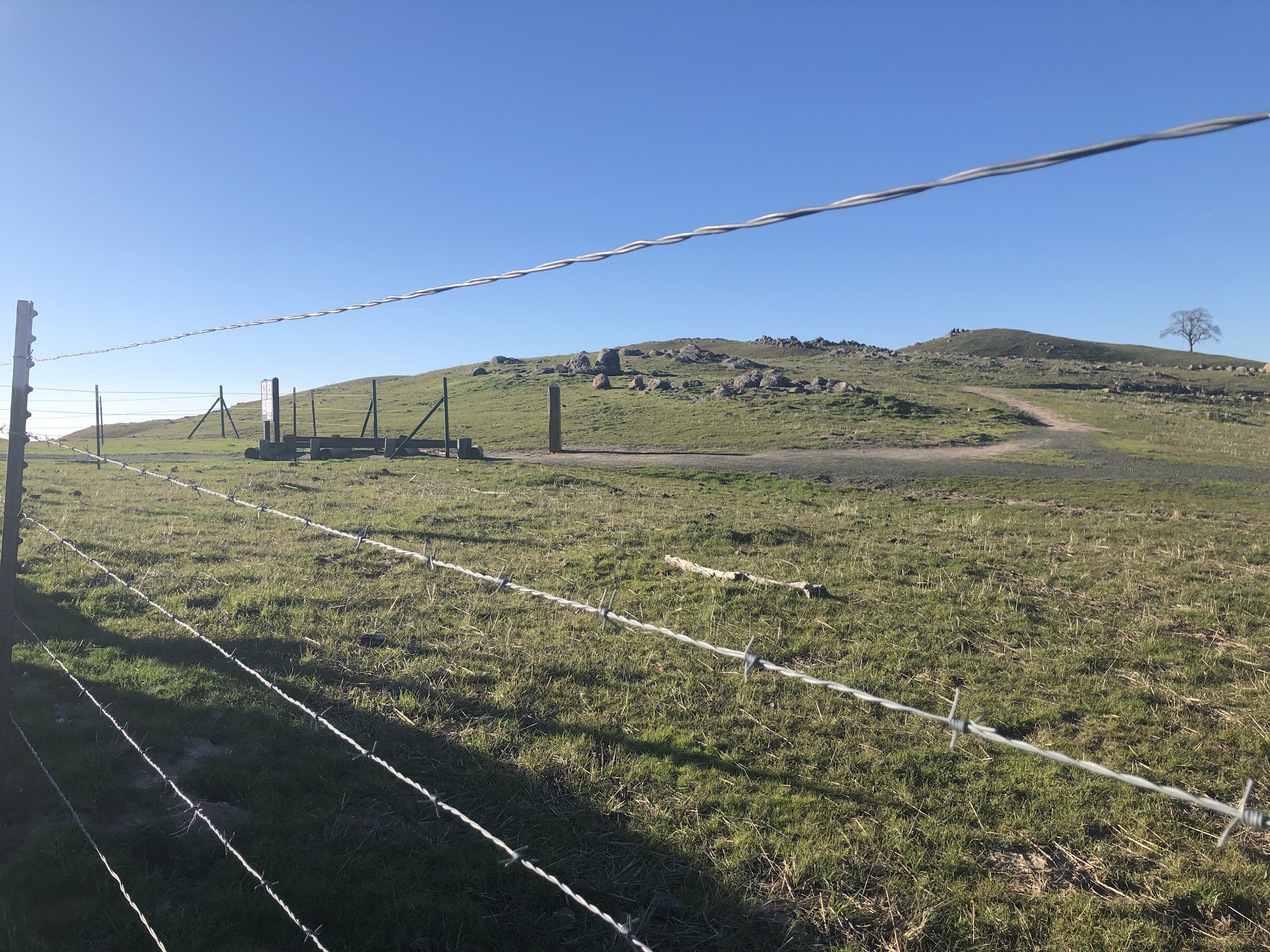 Sierra Road - walking trail at top of climb