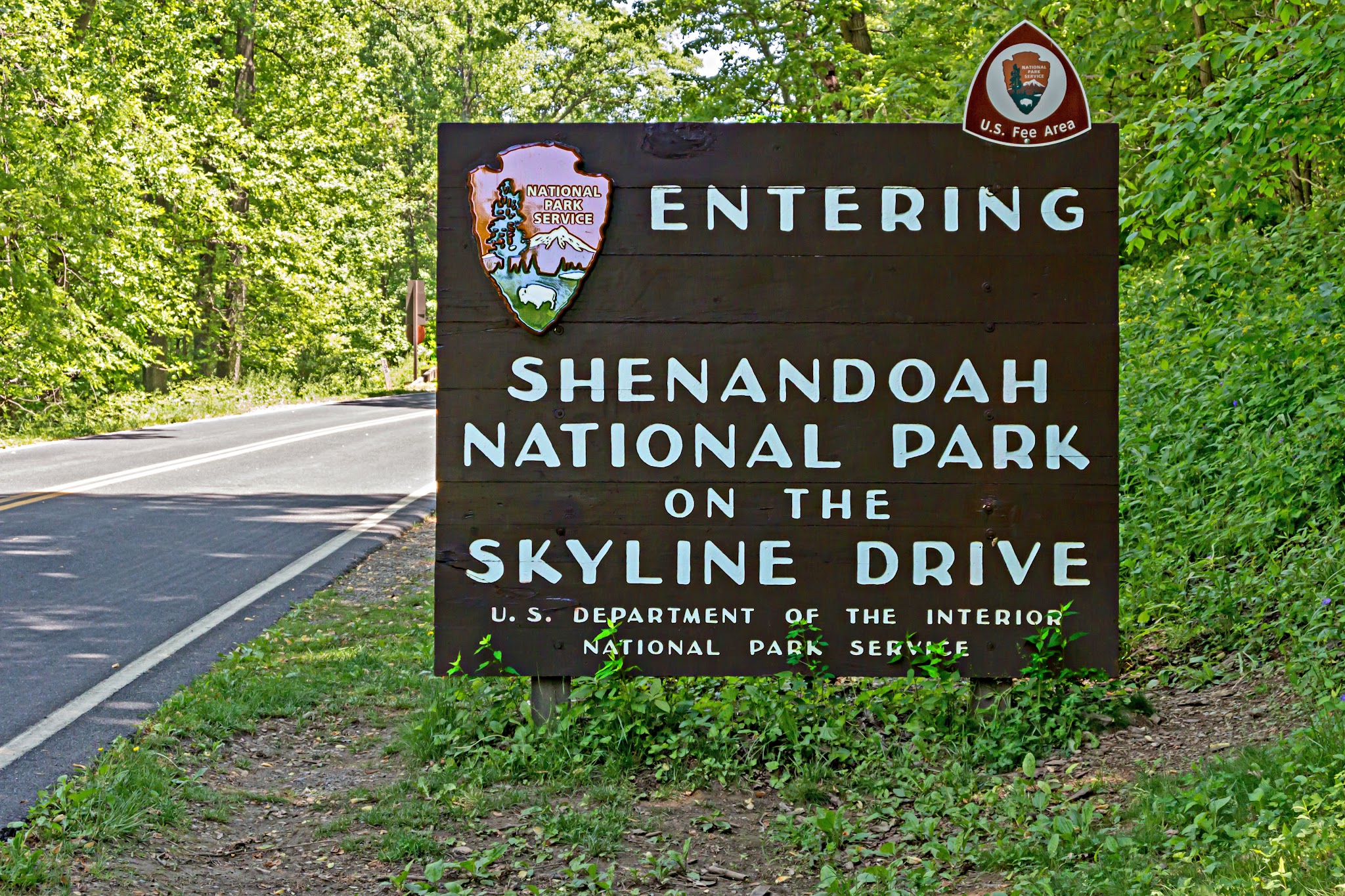 Cycling Skyline Drive, Virginia Cycling Skyline Drive, Virginia - NPS sign for Shenandoah National Park on the Skyline Drive