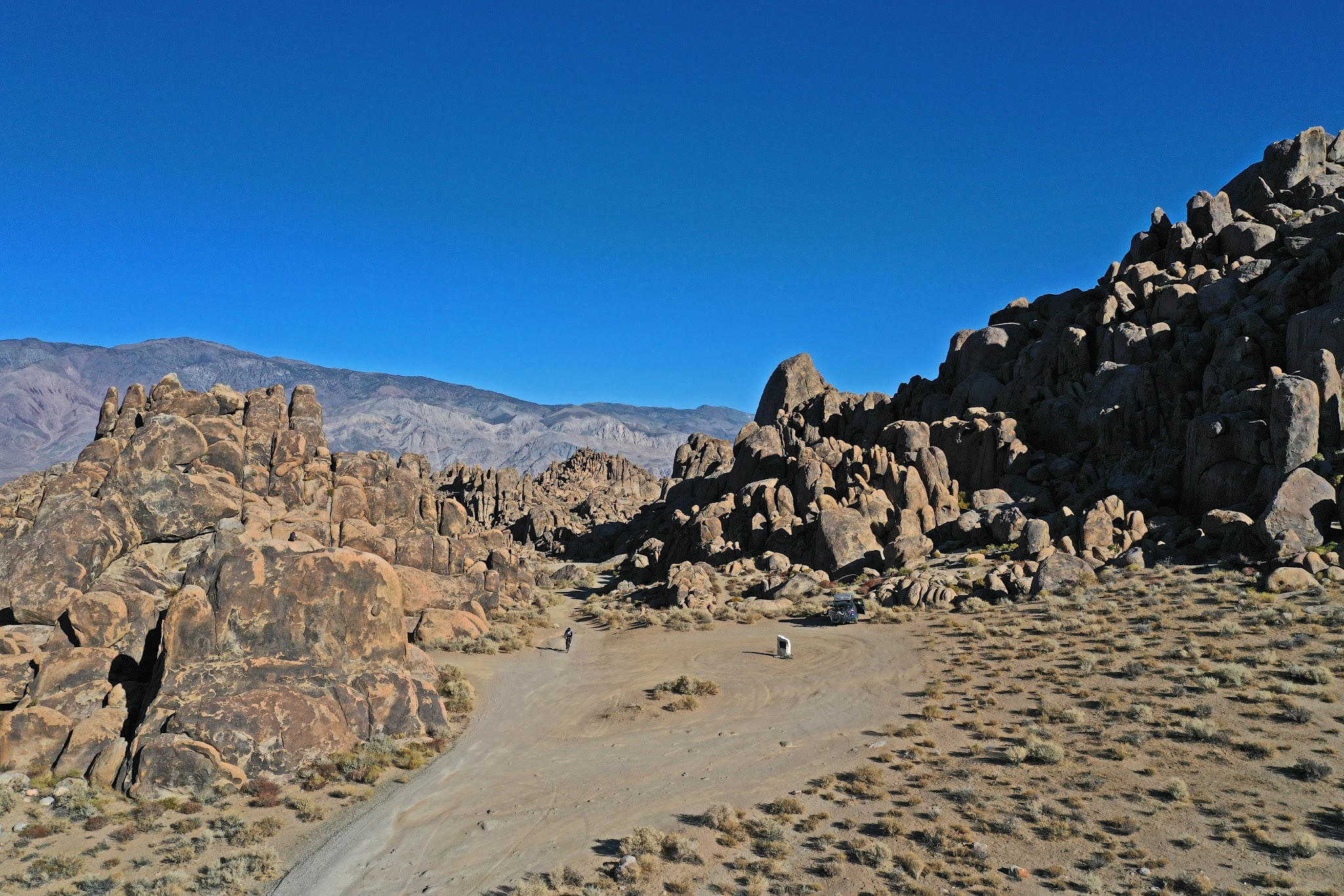 Unique hoodoo rock formations near the intersection of Horseshoe Meadows and Whitney Portal Roads