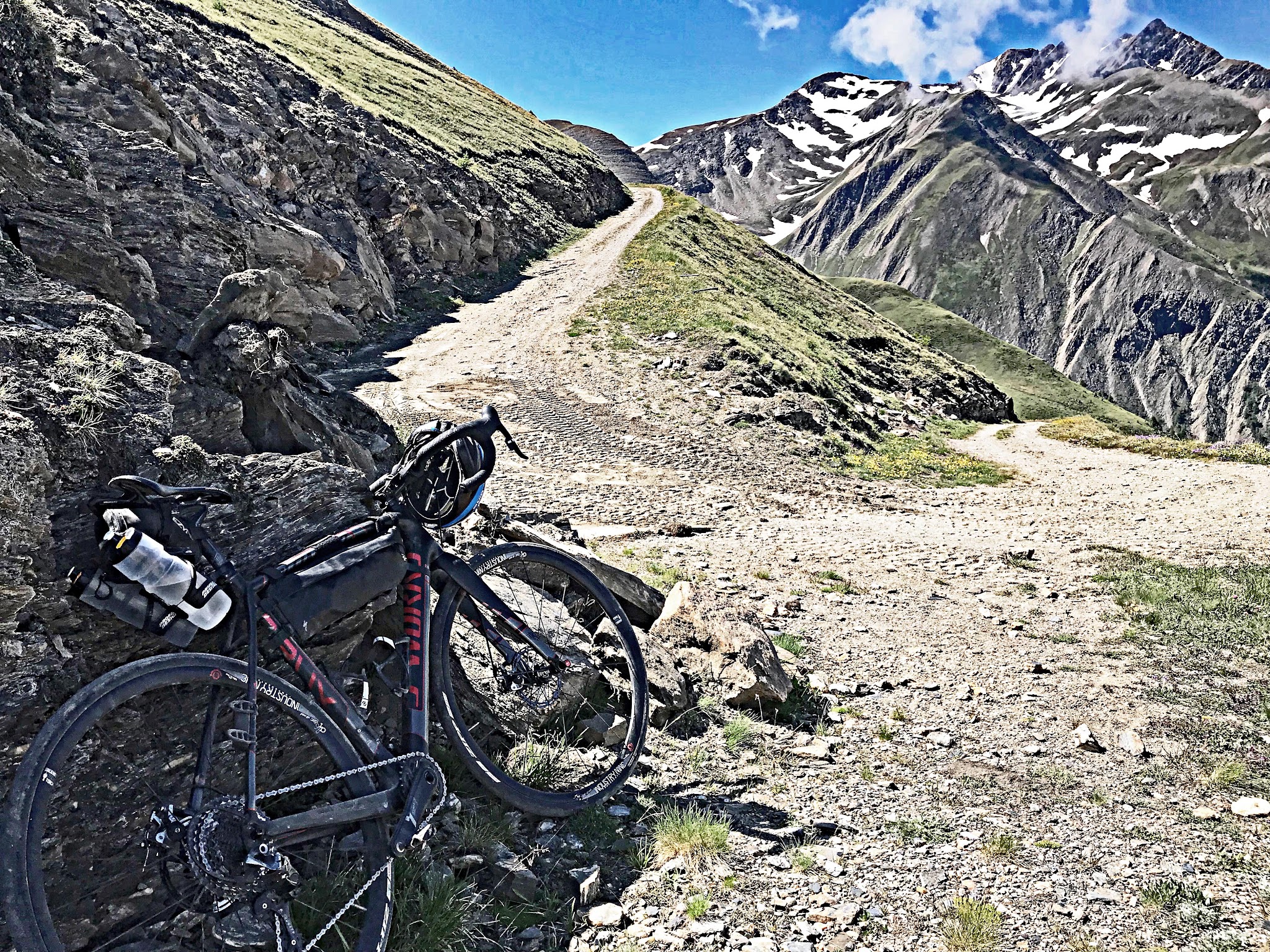 Climb Breithorn by bike - sign and gravel road