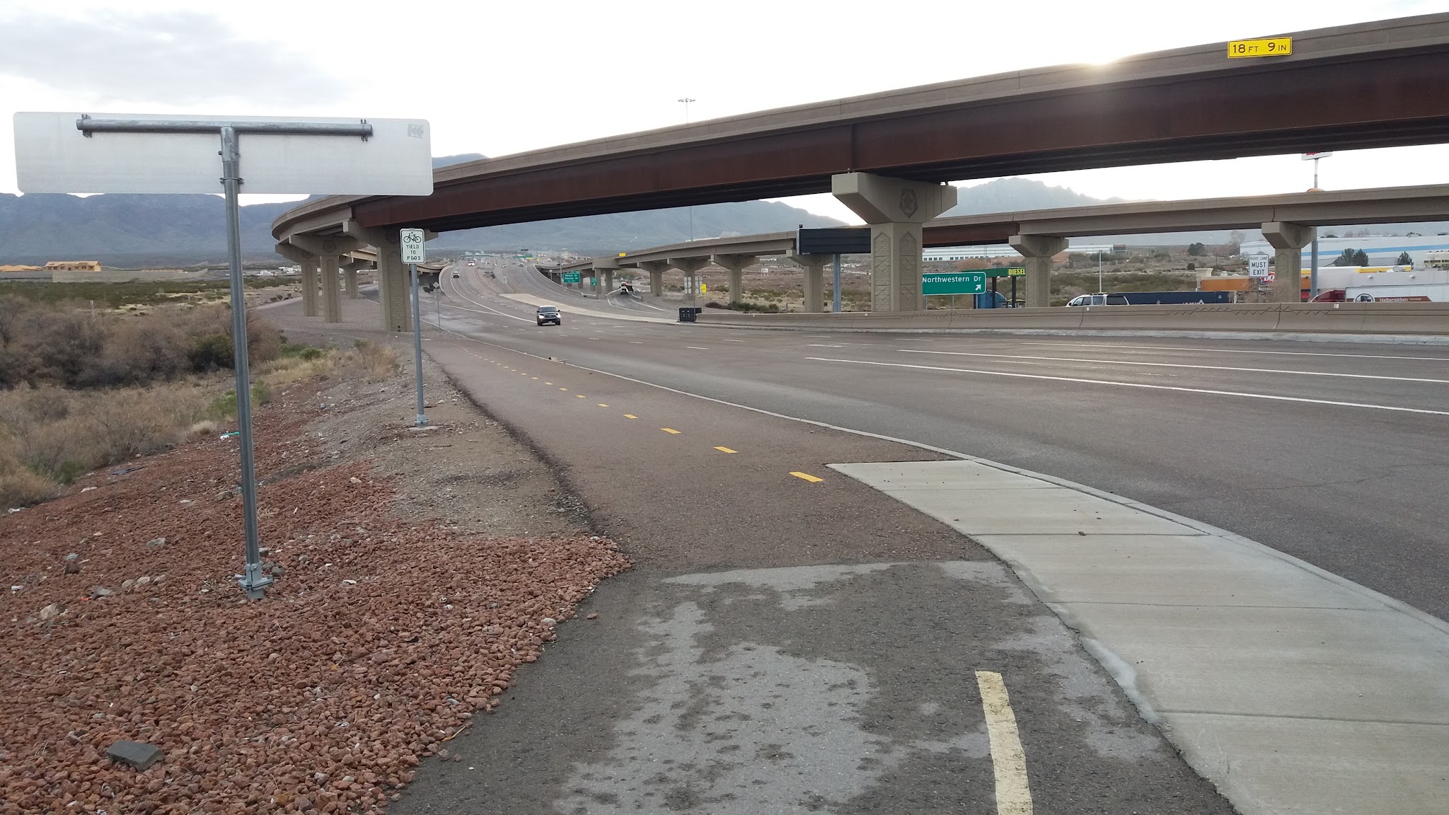 Bicycle ride Smugglers Pass - Transmountain Drive - overpass at start