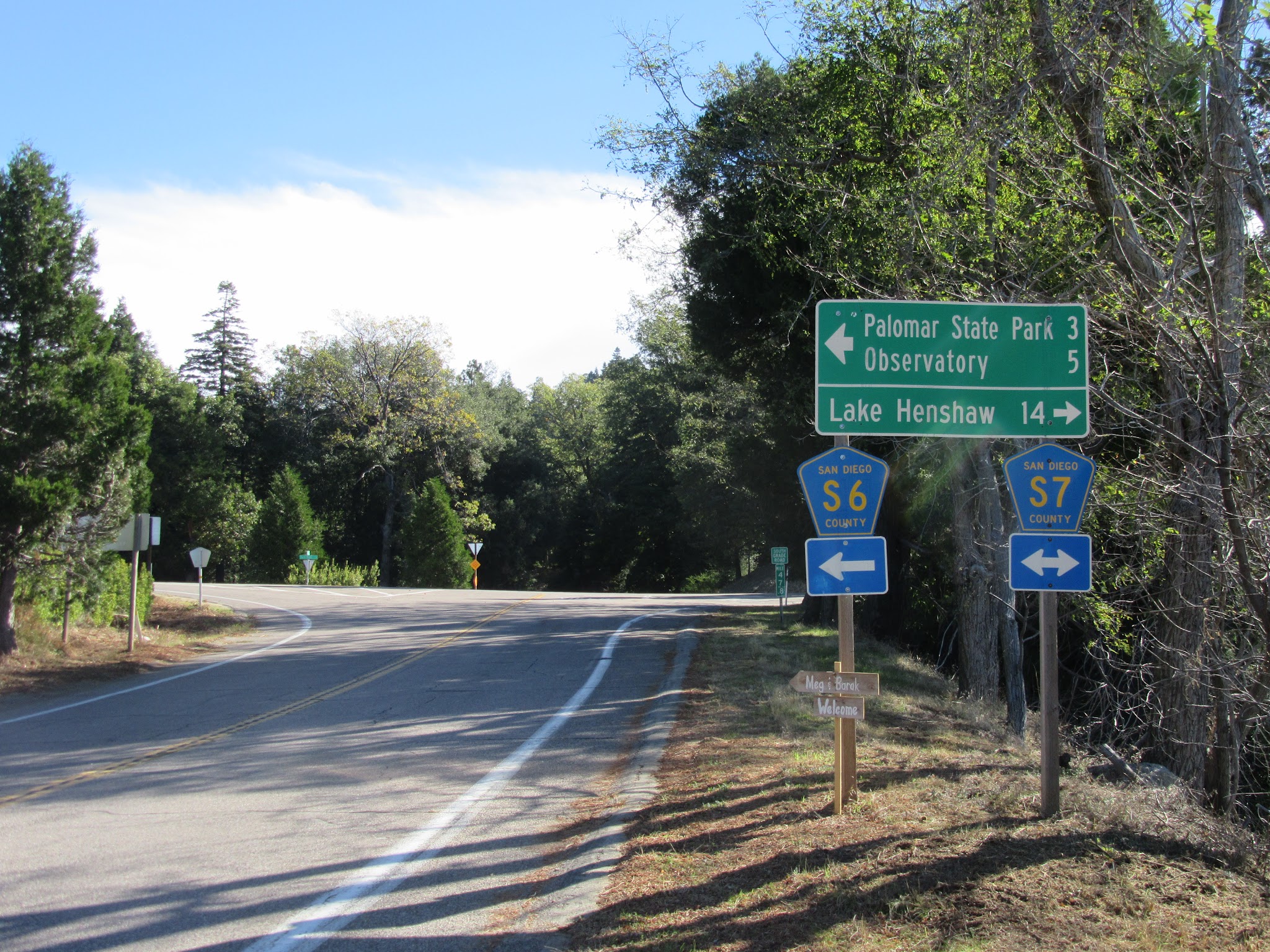 Intersection of South and East Grade Roads on Palomar Mountain bike climb