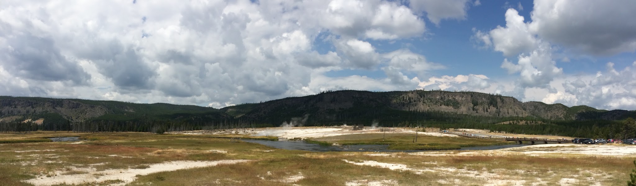cycling  Yellow Stone National Park - Old Faithful Geyser