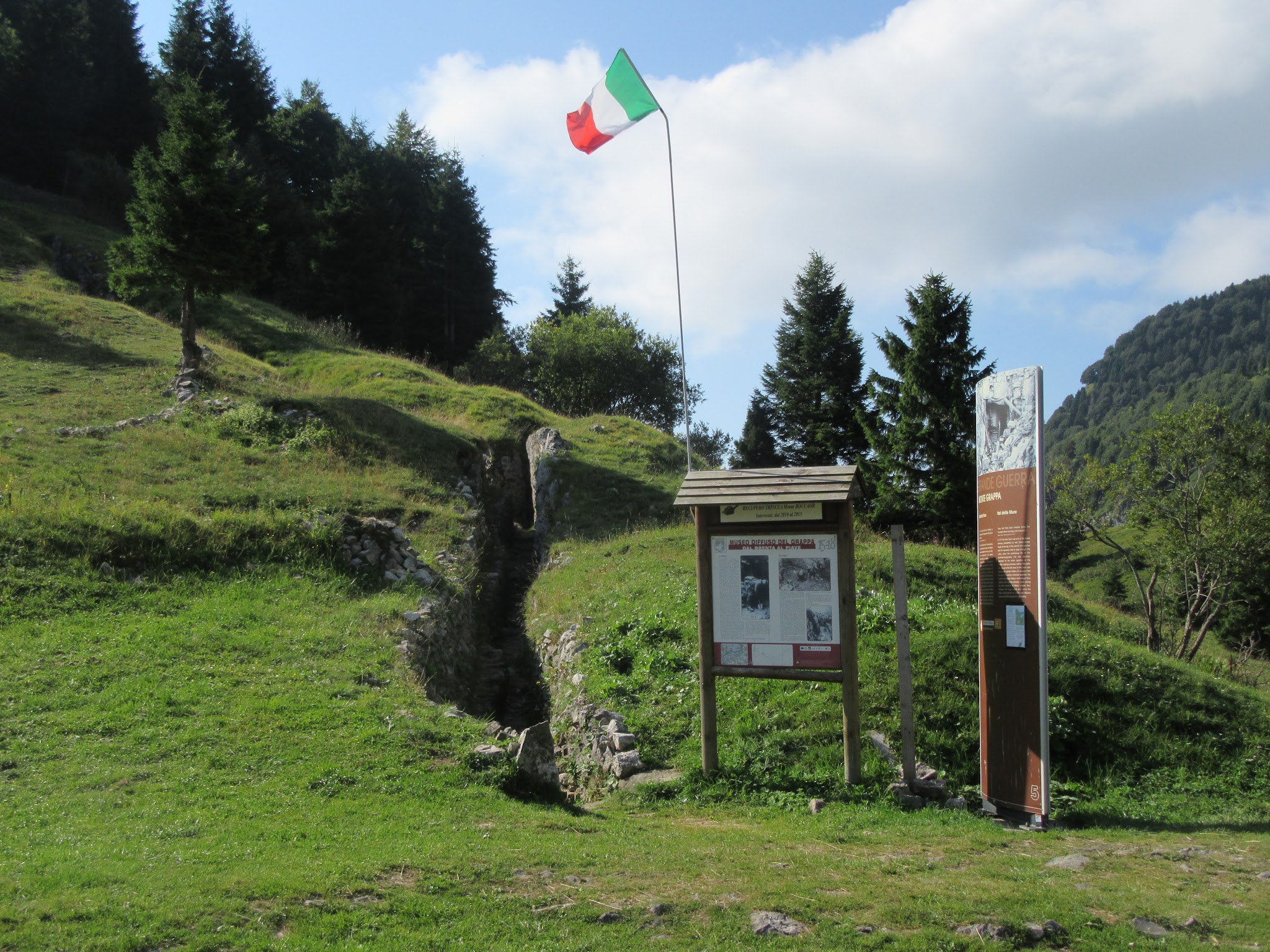 Cycling Monte Grappa - Cavaso del Tomba - WW I memorial