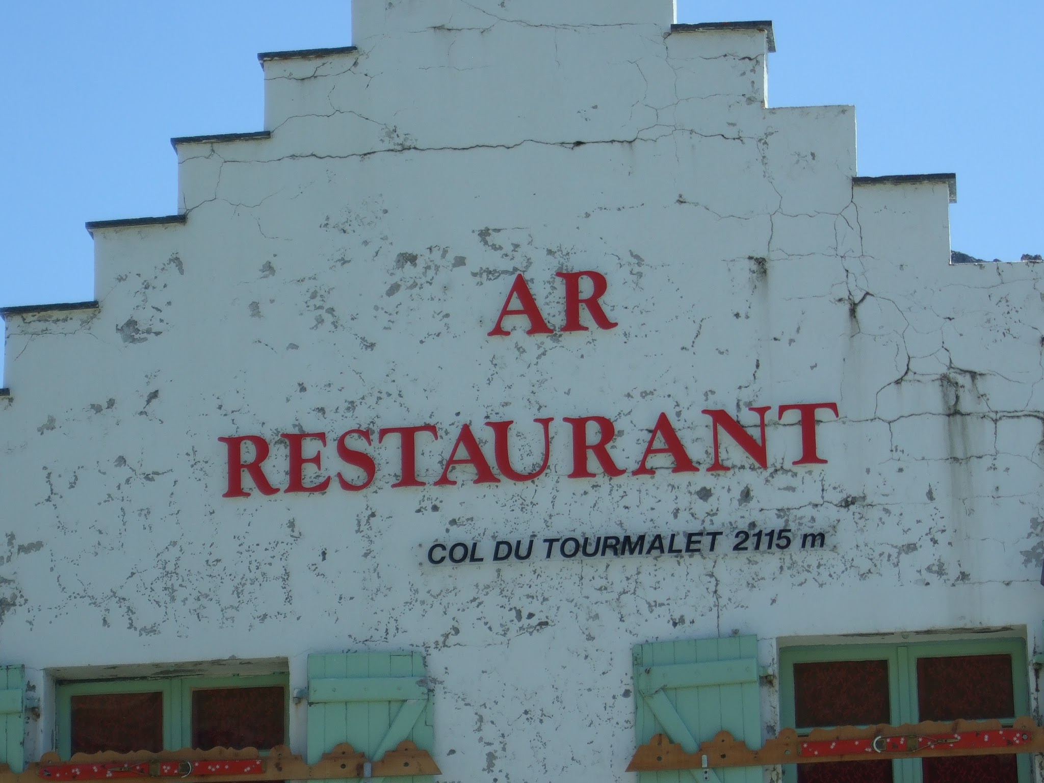 Cycling Col du Tourmalet - photo of restaurant at top