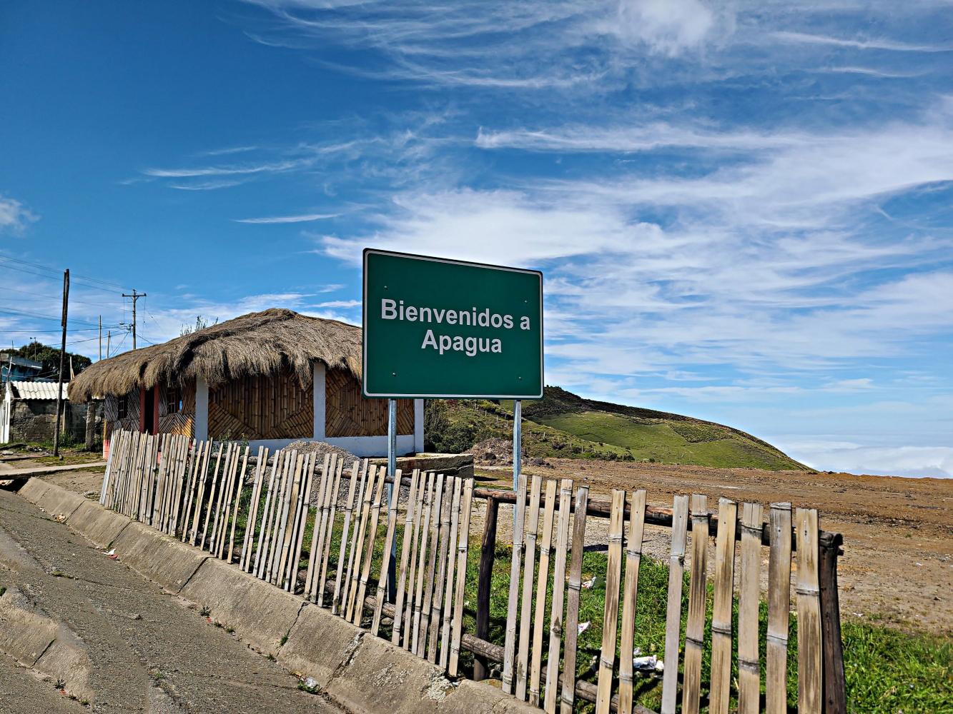 Cycling Climb - Apagua - Ecuador , Provincia de Cotopaxi