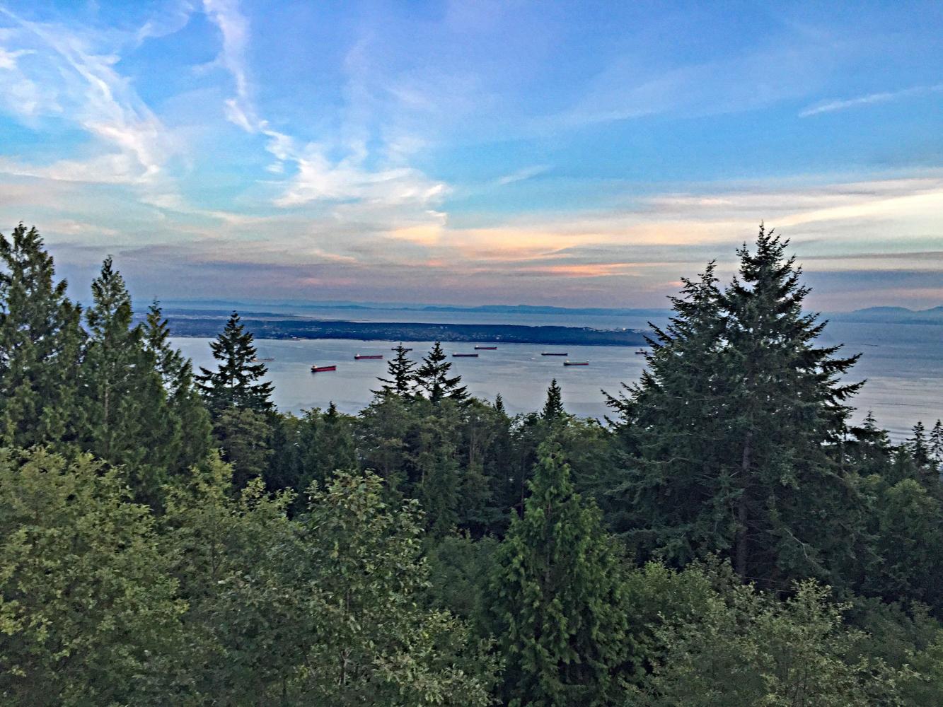 cycling up cypress mountain